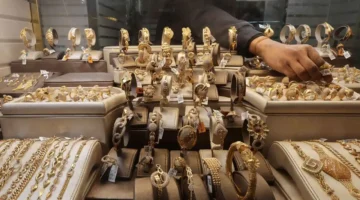 هدوء في الصاغة.. سعر عيار 21 يسجل رقماً جديداً داخل الأسواق المصرية